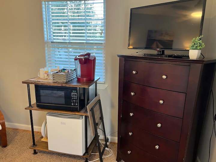Lakeside Escape - Spicewood, TX