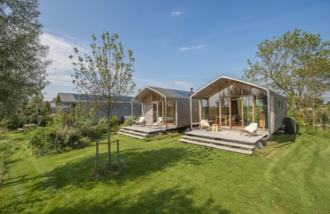 Wooden house centrally located with a view, 6 p.