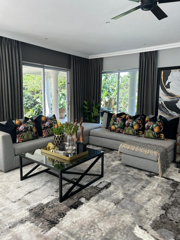 Palmtree House, Luxury Villa, Eden Rock Estate - Park Rynie