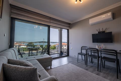 Top performing Airbnb: 2+1 Apartment with Garden and Sea View on Cunda Island in Balıkesir