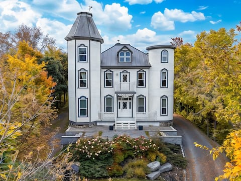The unique Valvak Castle | Spa & BBQ | Fireplace