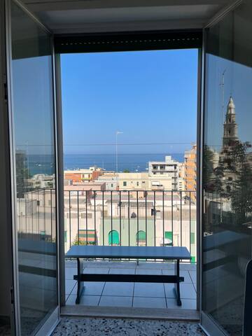 Monopoli Roof – Attico con vista mare e terrazzo gallery image 2