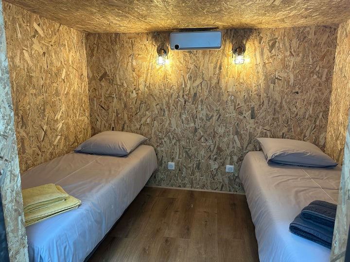 غرفة النوم 2