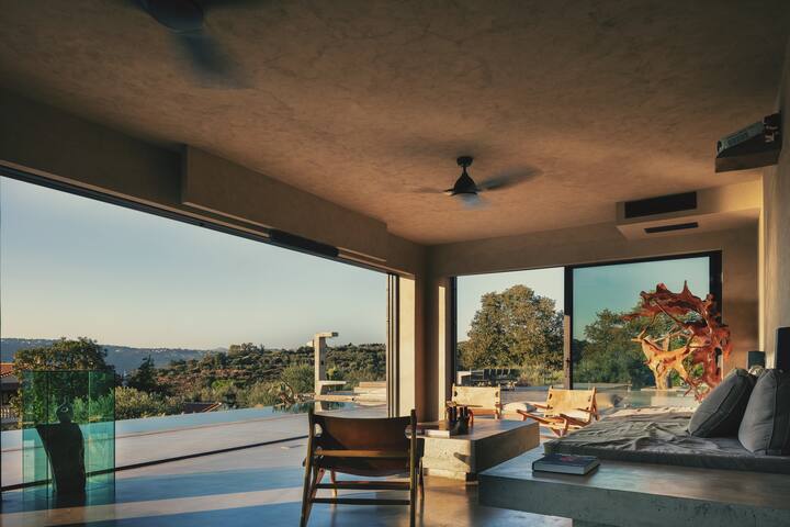 Design Villa with Sea view, 50m2 pool, home cinema gallery image 2