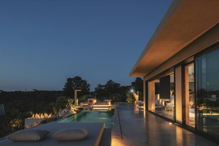 Design Villa with Sea view, 50m2 pool, home cinema gallery image 3