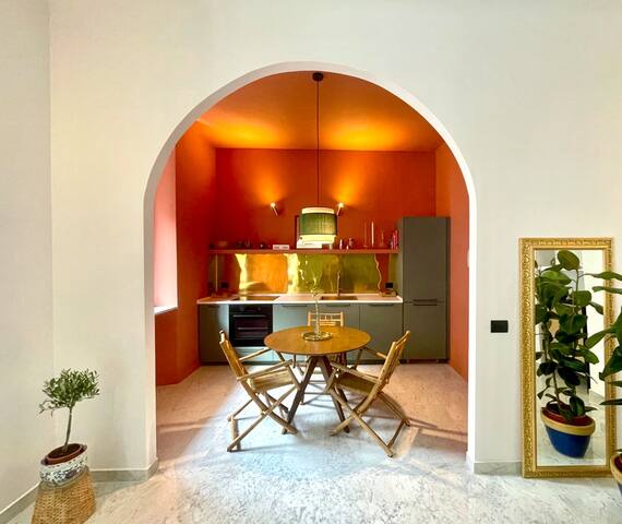 An ecletic vintage-treated flat with a boho touch gallery image 2