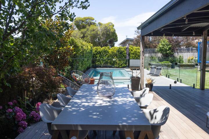 Bellarine Escape, heated pool and spa gallery image 2