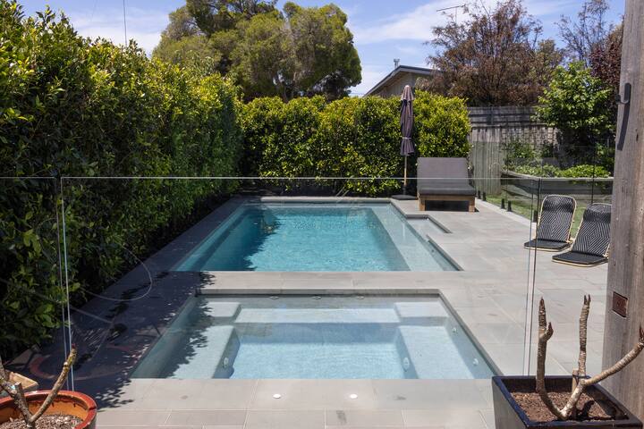 Bellarine Escape, heated pool and spa gallery image 3