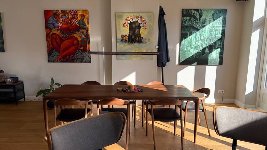 Luxury apartment in city center gallery image 4