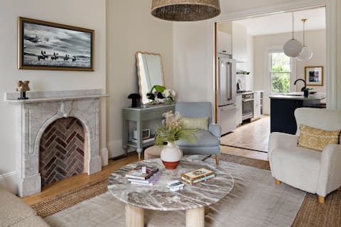 Popular Airbnb listing: Designer 3-BR Apt in Historic Charlestown, Boston in Charlestown