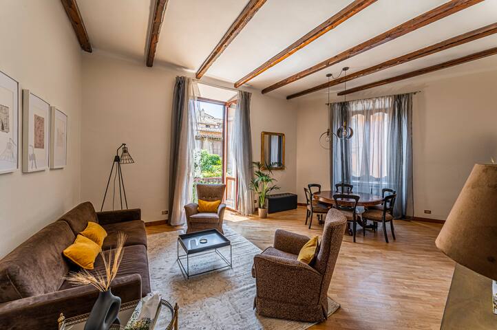 [Piazza Venezia 5*] elegant terrace view Margana gallery image 2