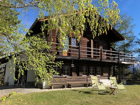 Family cottage, unique view of the mountains