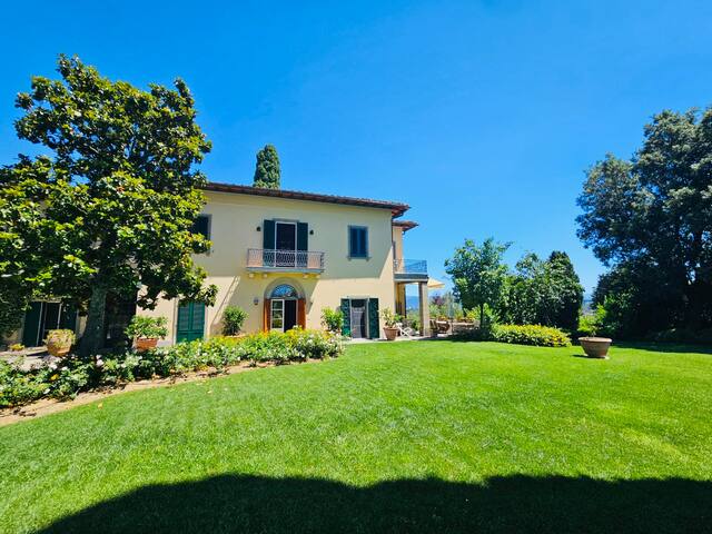 Luxury Florence Villa with Pool gallery image 4