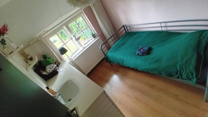 Chumba cha kulala 4
