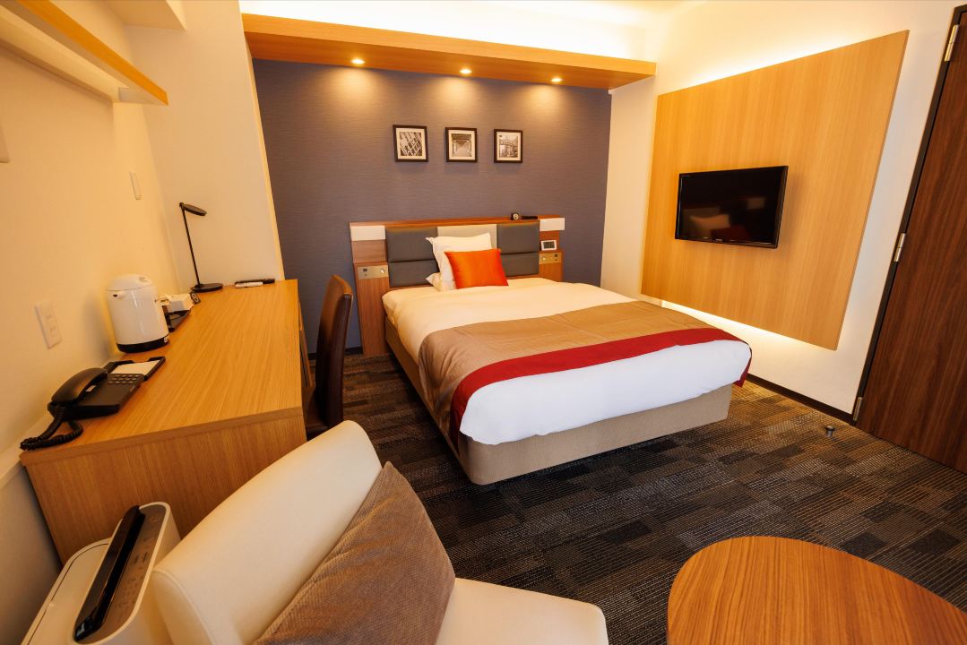 shinshin room❤️　1226 Higashin Saibashi Hotel | Superior Queen Bed room - Airbnb