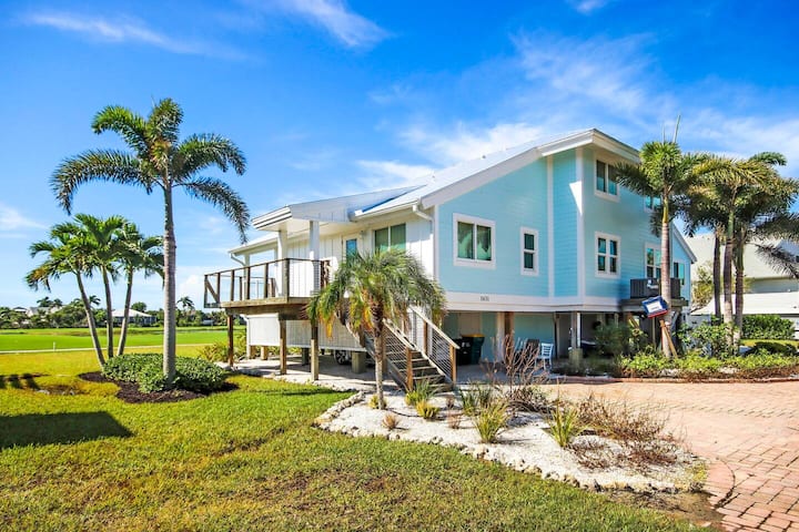 Island Living In Modern Coastal Luxury - Sanibel, FL