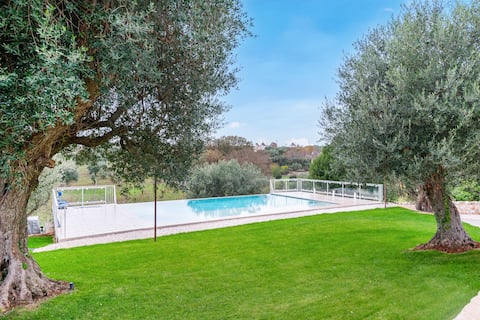 Portico - Charming Lamia Botte with heated pool