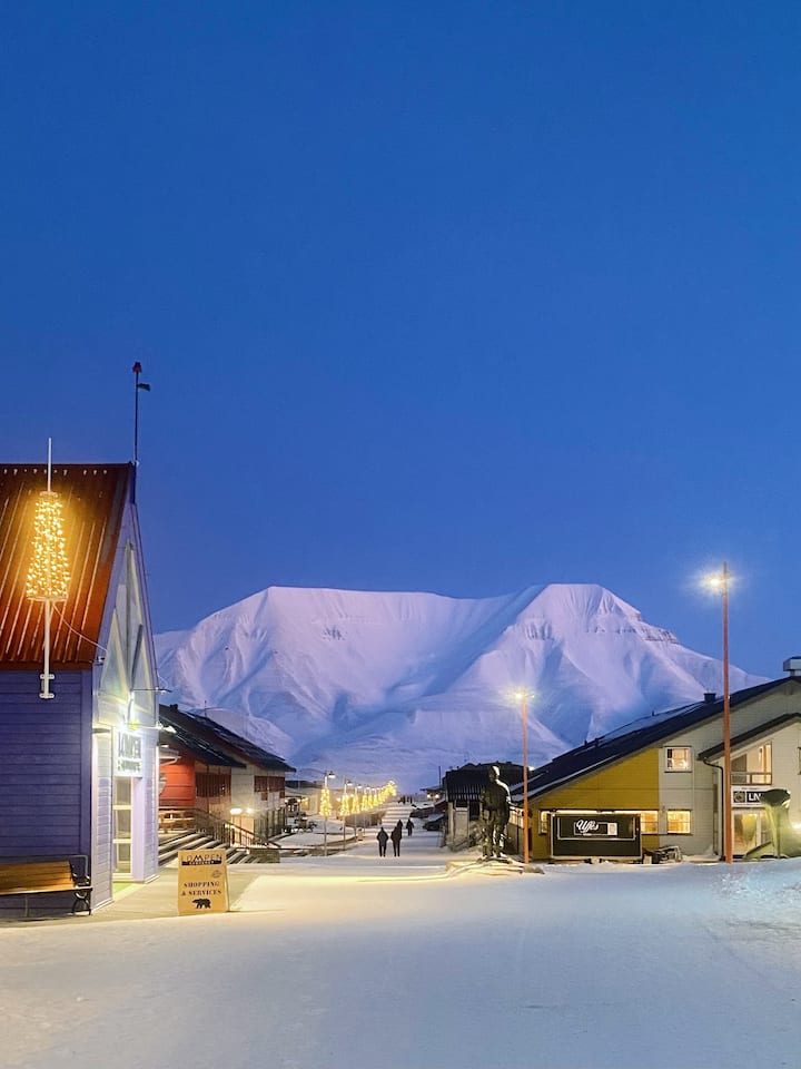 Spitsbergen Vacation Rentals & Homes Svalbard, Svalbard and Jan Mayen