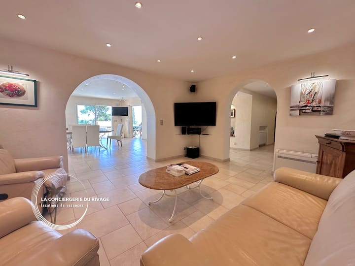 ห้องนั่งเล่น