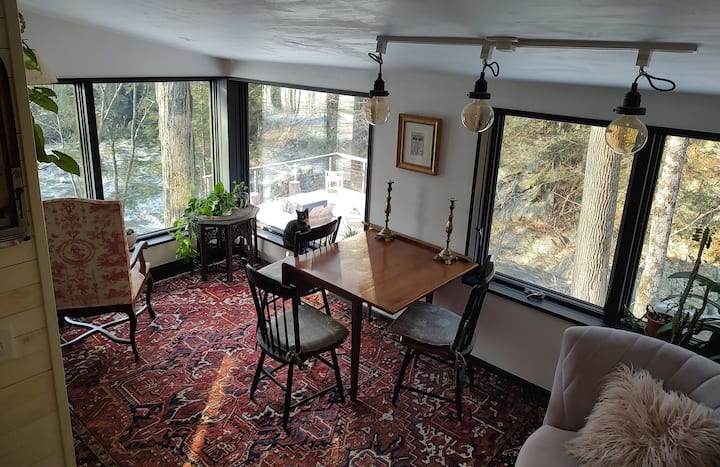 Cascades House - Waterbury Village Historic District, VT