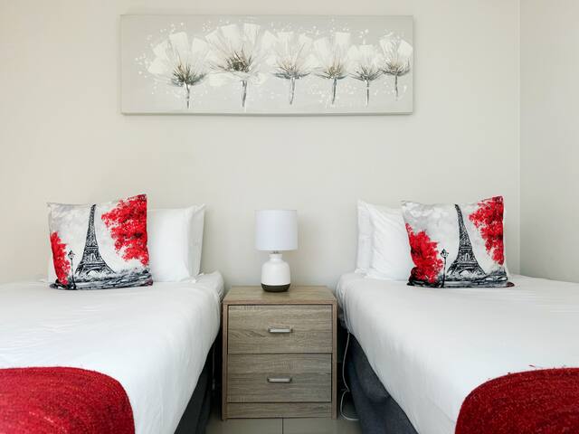 Perfect Beachfront Apartment #3 gallery image 2