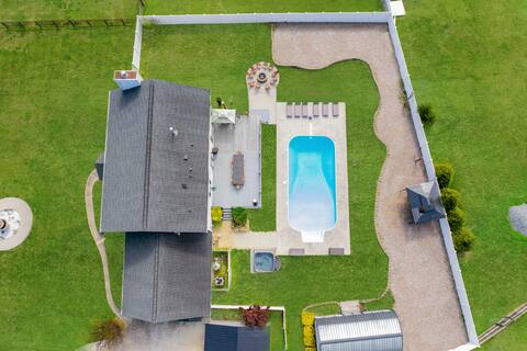 Heated Pool | Hot-tub | Pool Table | King Beds