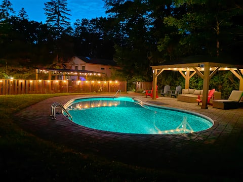 Cedar Escape • Sauna • 10-Acre Private Forest