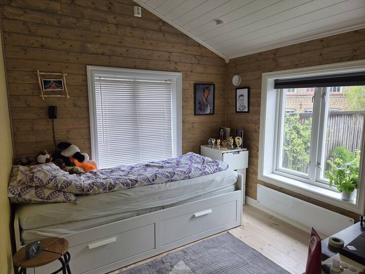 Chambre 4. Possibilité de lit double 160 cm.