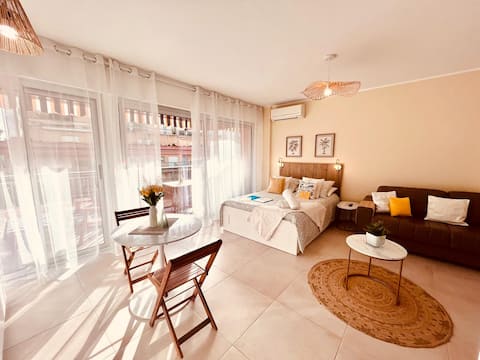 Propriété Airbnb réussie: Beach/Seaside 3min/Private Parking+charging point à Roquebrune Cap Martin