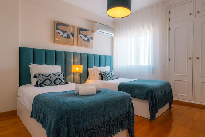 Bedroom # 3 - Storks