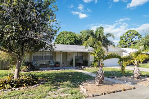 2Palms Heated Pool near USSSA Space Coast Complex