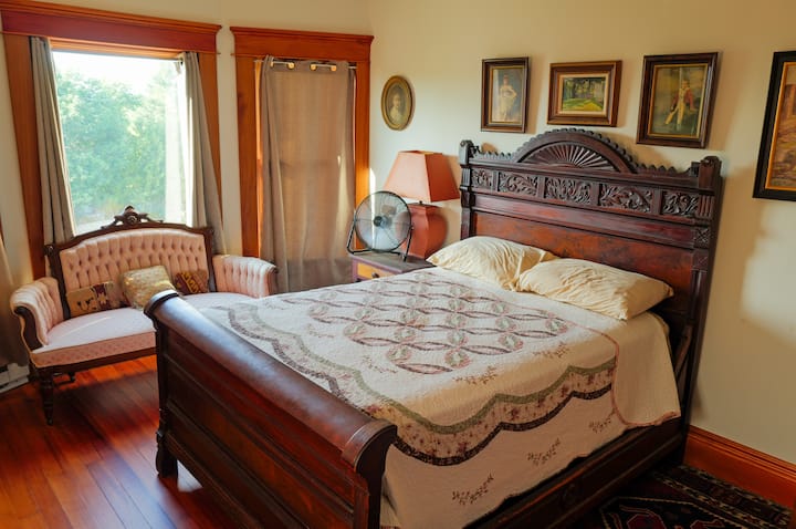 Dhomë gjumi 1