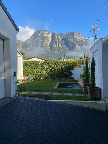 Penny Royale Cottage gallery image 2