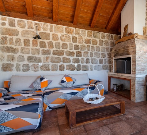 Successful Airbnb property: Dubrovnik Island Relax House in Suđurađ