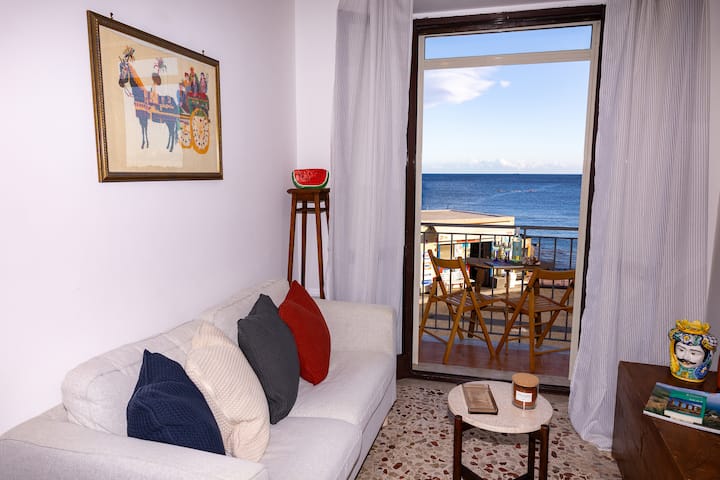 Casa Emme Sea Front Giardini Naxos - Taormina - Naxos