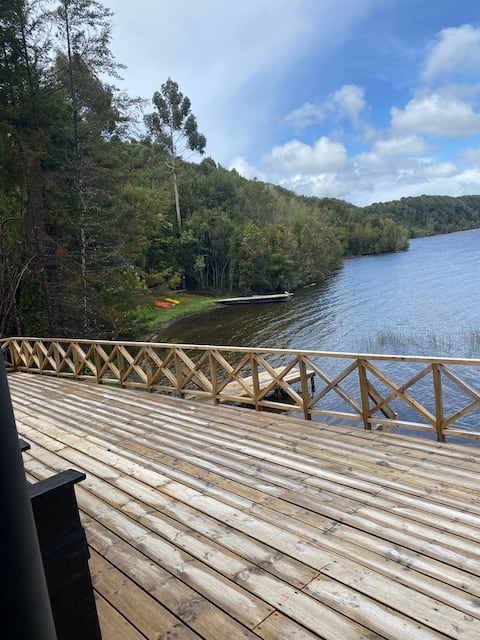 Cabin next to Lake Natri