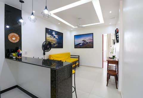 Top Airbnb: Feet in the Sand: 200 meters from Praia do Forte (Malibu) em Macaé Rio Das Ostras Cabo Frio