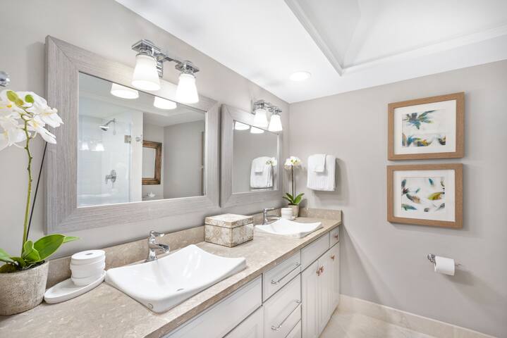 1880 Beachside Tennis Villas