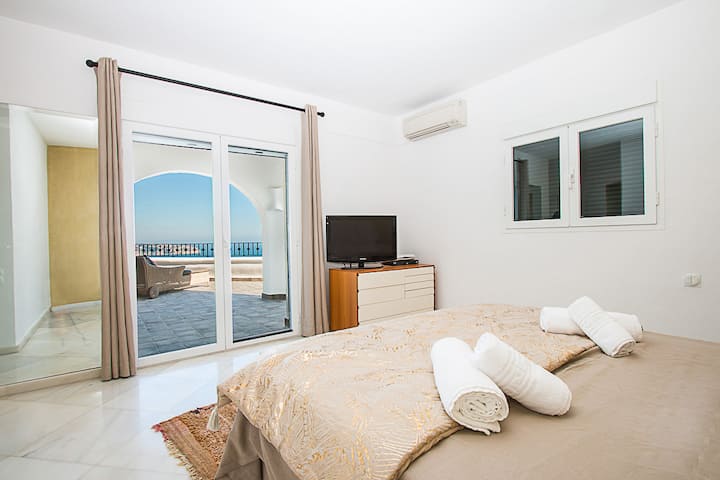 غرفة النوم 1