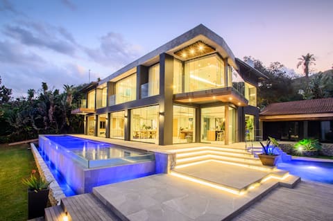 Whitefoord Beach House