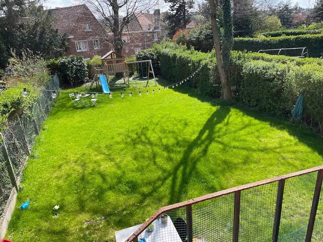 Family house with garden in calm area of Brussels gallery image 5