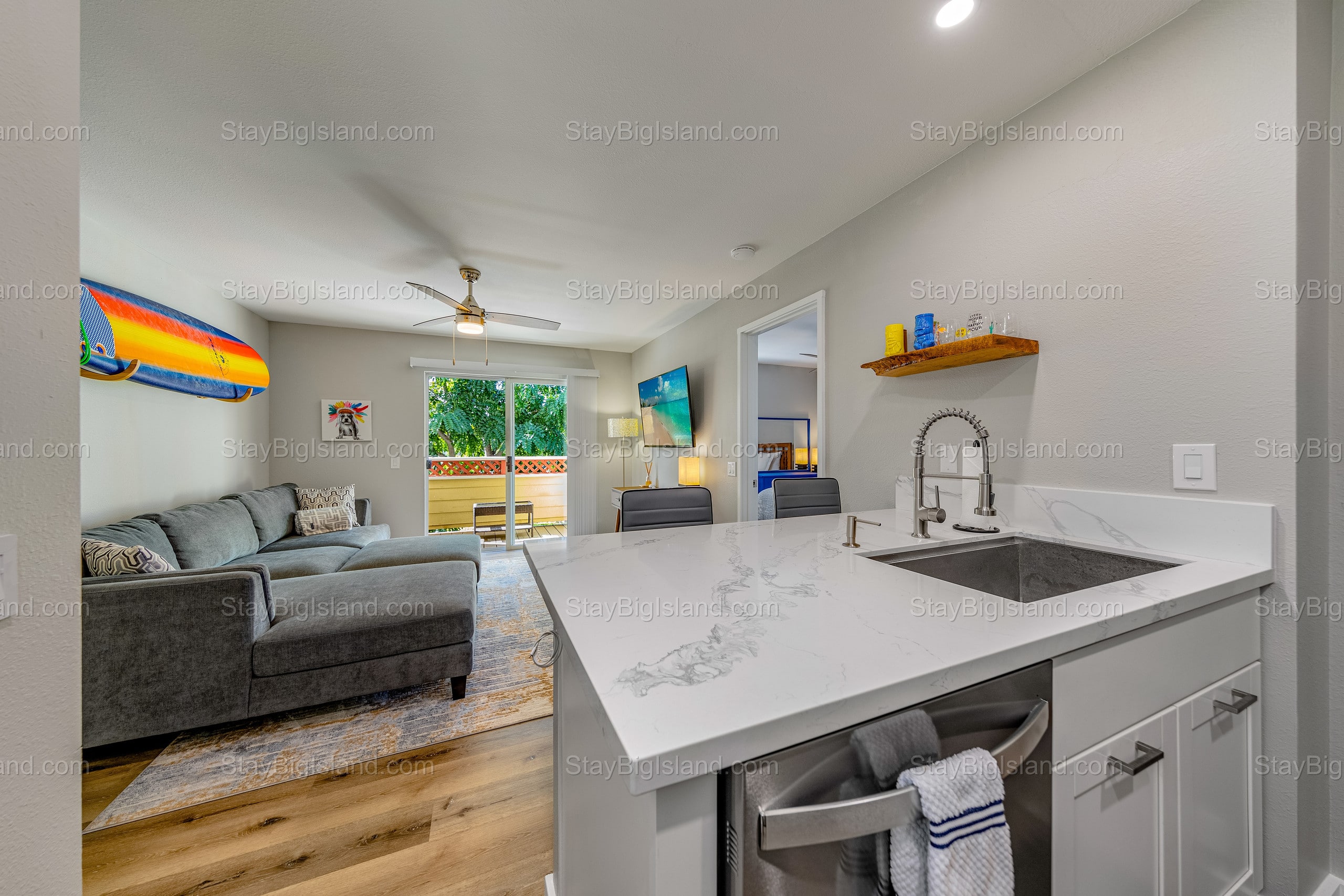 Updated 1 bedroom in paradise - Photo 11