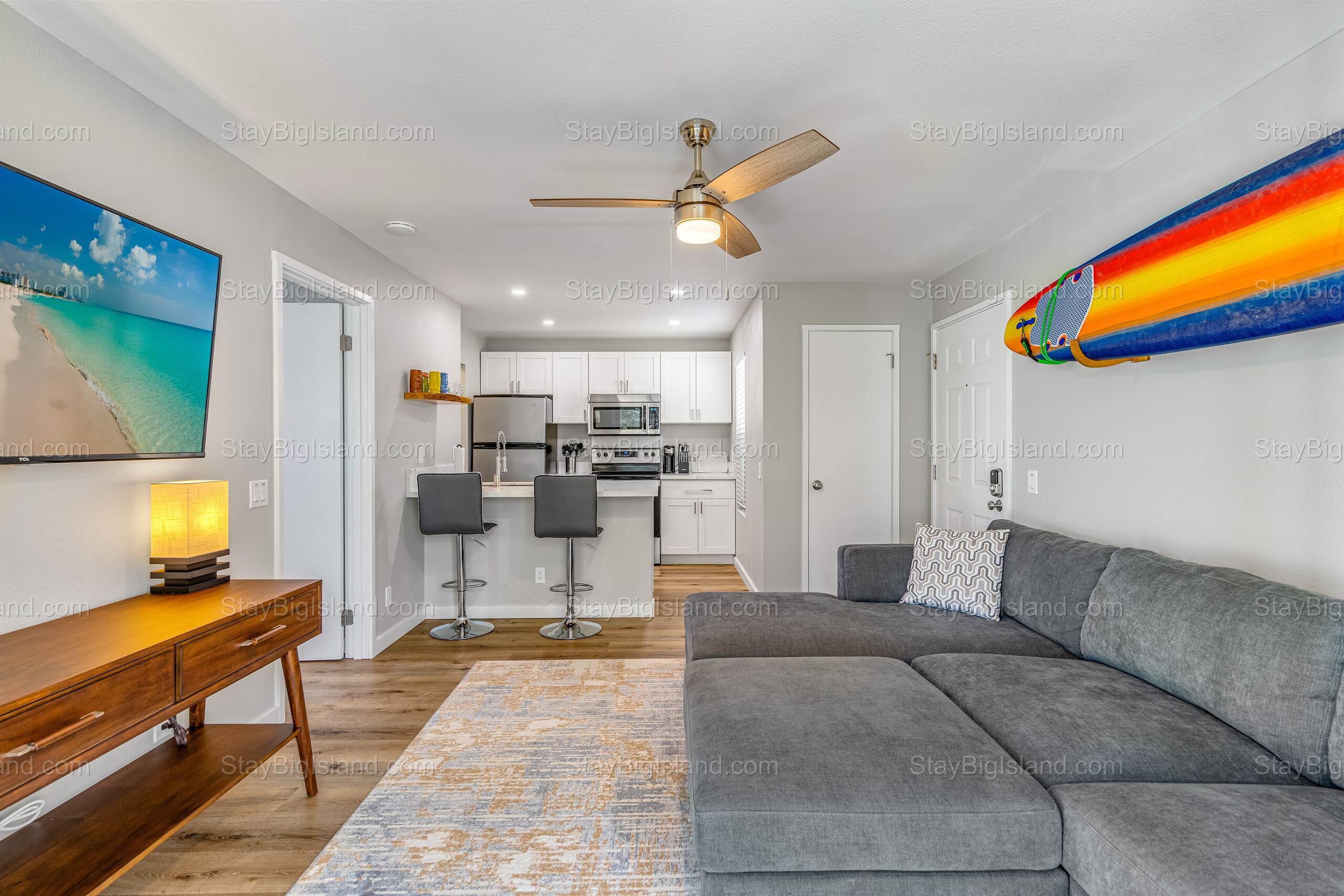 Updated 1 bedroom in paradise - Photo 8