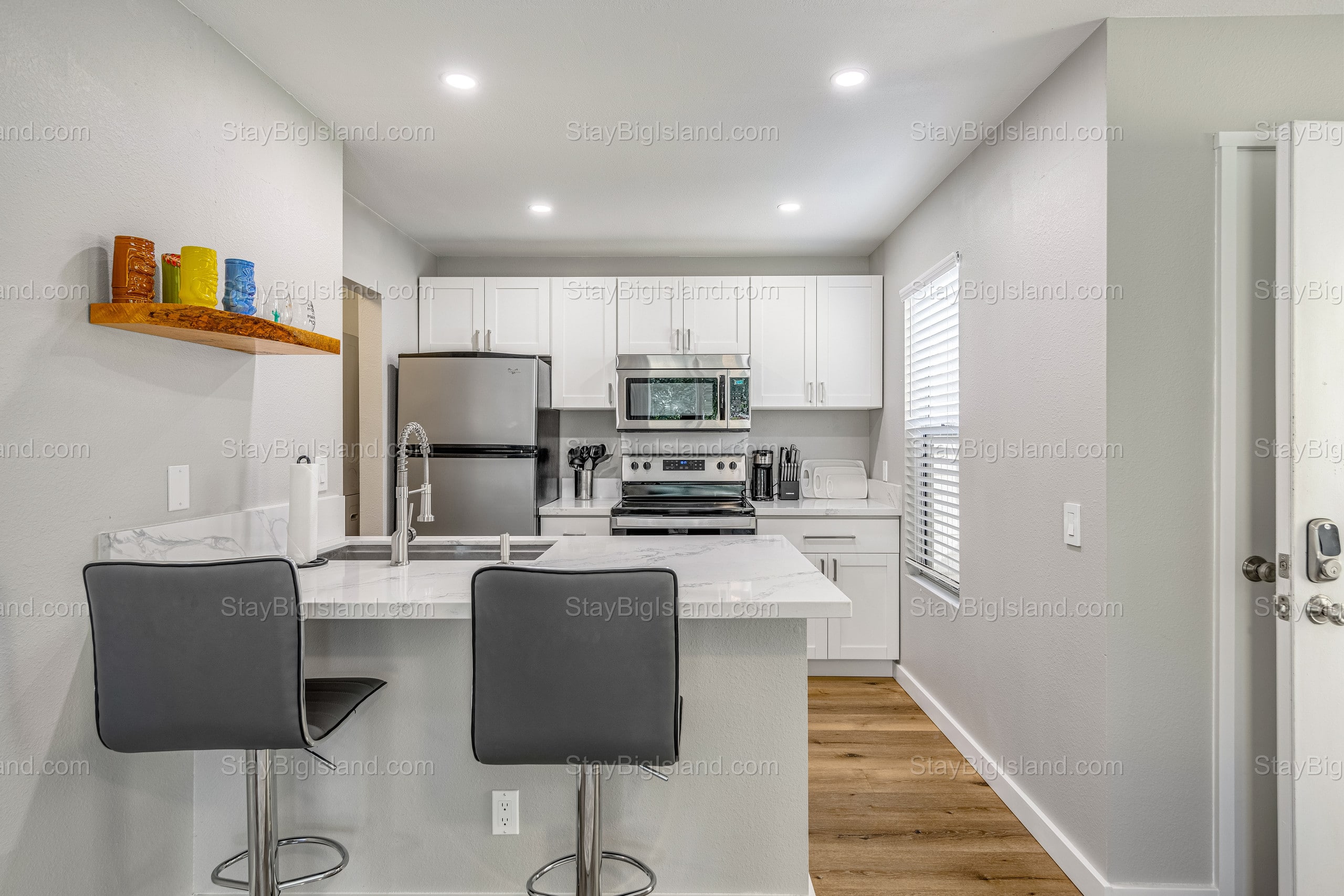 Updated 1 bedroom in paradise - Photo 6