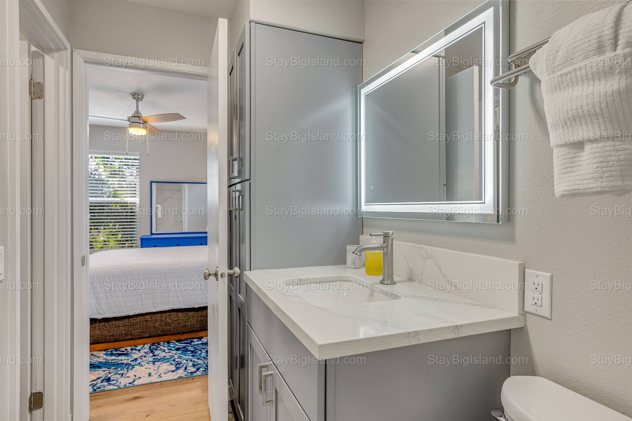 Updated 1 bedroom in paradise - Photo 17