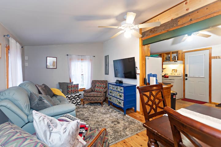 The Redbird Retreat - Maine
