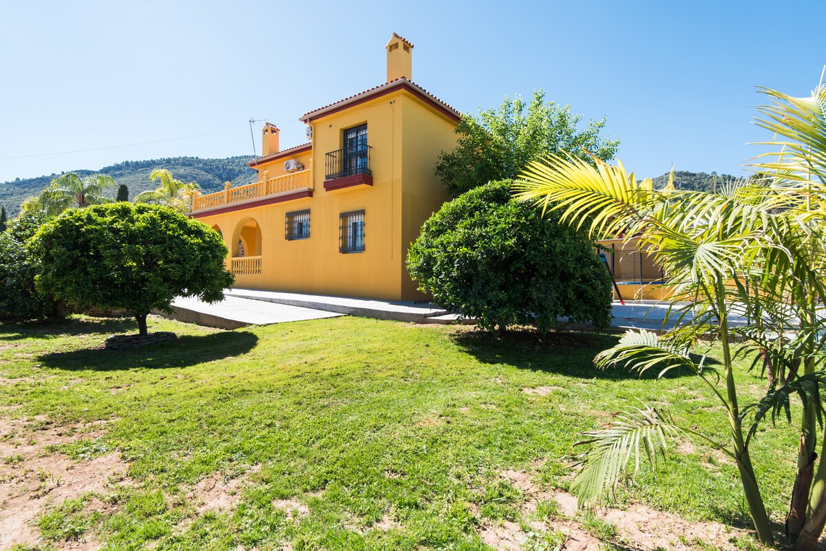 Villa Rio Salado - Special for families with children - Houses for Rent in  Alhaurín de la Torre, Andalucía, Spain - Airbnb