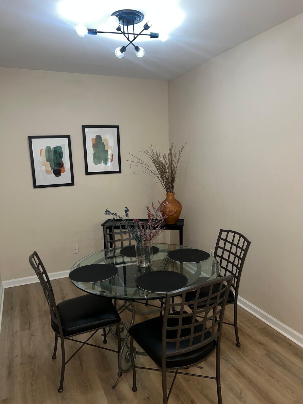"Nelly’s Place" Private unit for Work Travelers