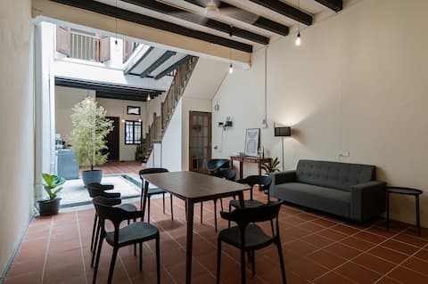 AAYU 5B Guesthouse at Aayu Stewart, George Town