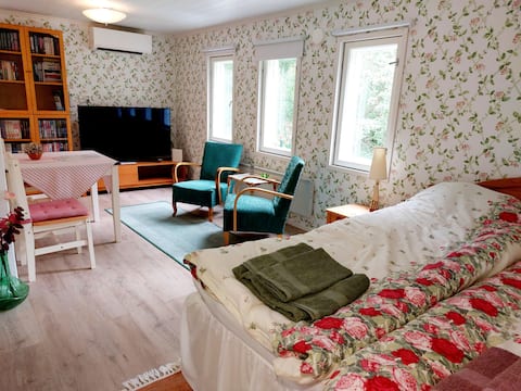 Top Airbnb: Studio with good transport connections in Lahti